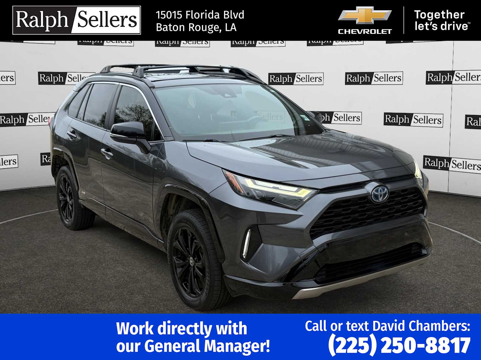 2022 Toyota RAV4 XSE's photo