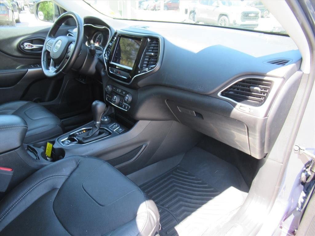 2020 Jeep Cherokee Limited photo 8