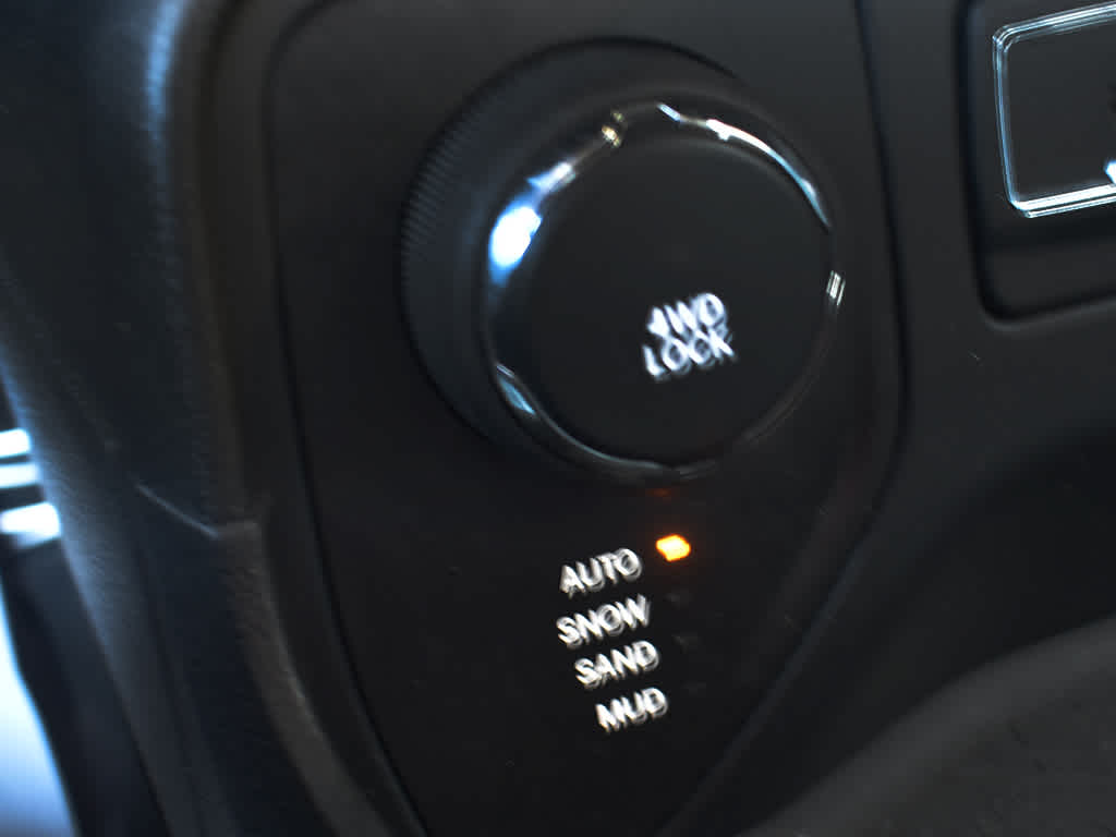2017 Jeep Renegade Limited photo 21