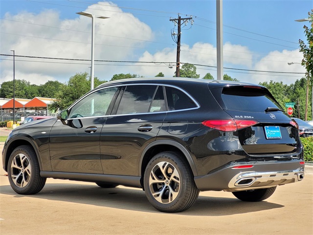 2025 Mercedes Benz GLC 350e 4MATIC photo 2