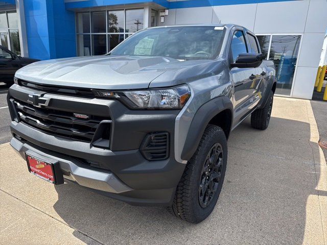 2026 Chevrolet Colorado Trail Boss photo 3