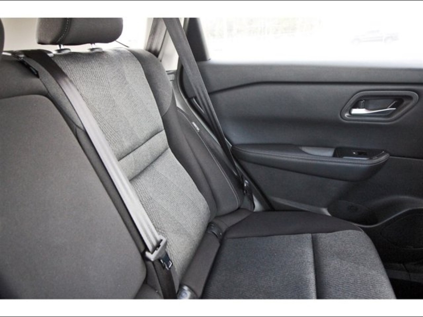 2024 Nissan Rogue SV Black at Robbins Nissan