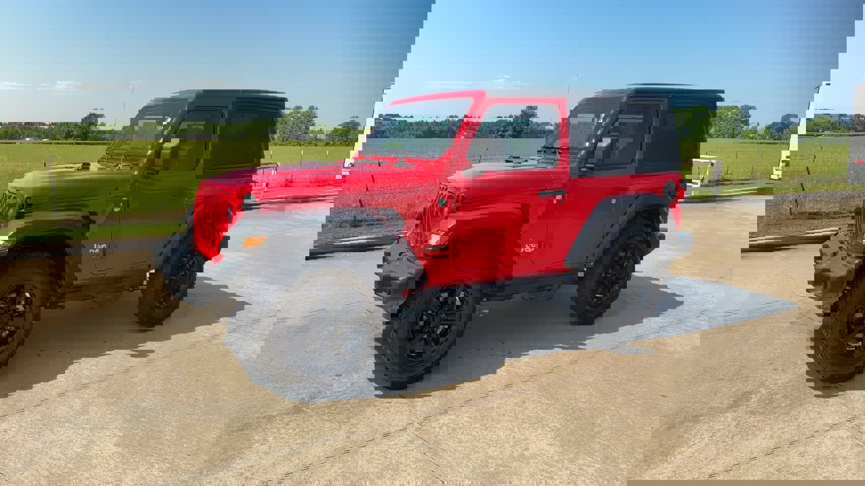 2020 Jeep Wrangler Sport S photo 4