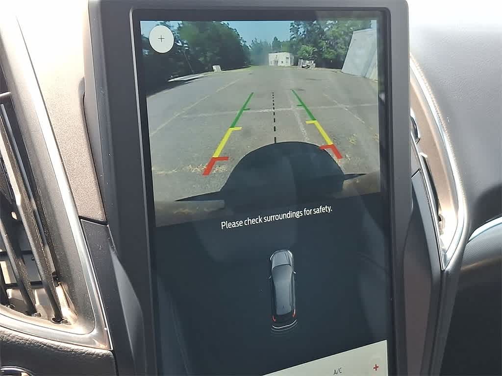 2023 Ford Edge ST photo 17