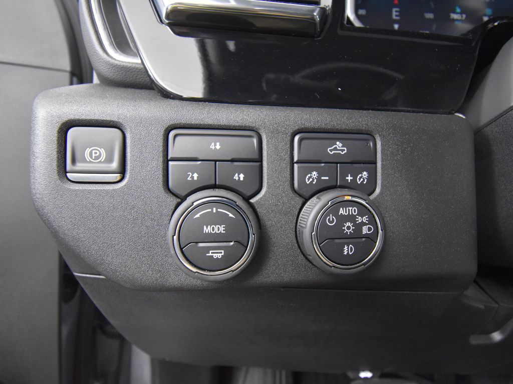 2025 Chevrolet Silverado 2500HD LT photo 24
