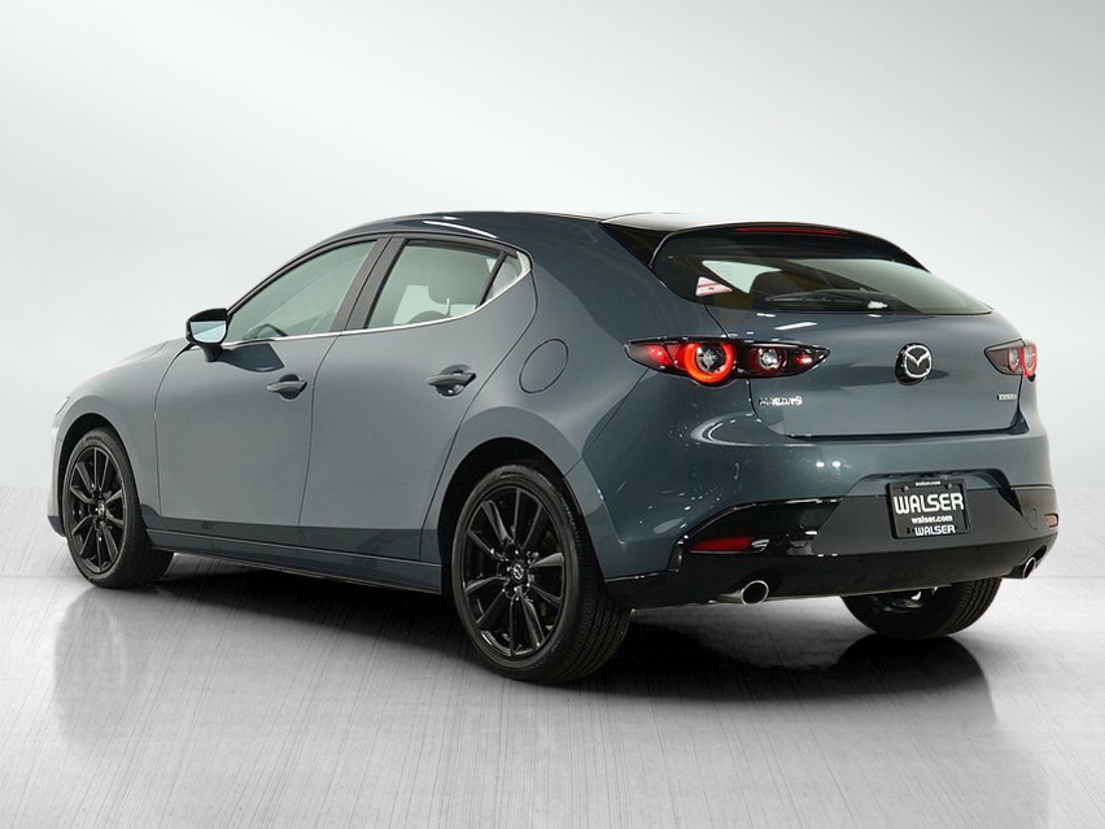 2023 Mazda Mazda3 2.5 s Carbon photo 3