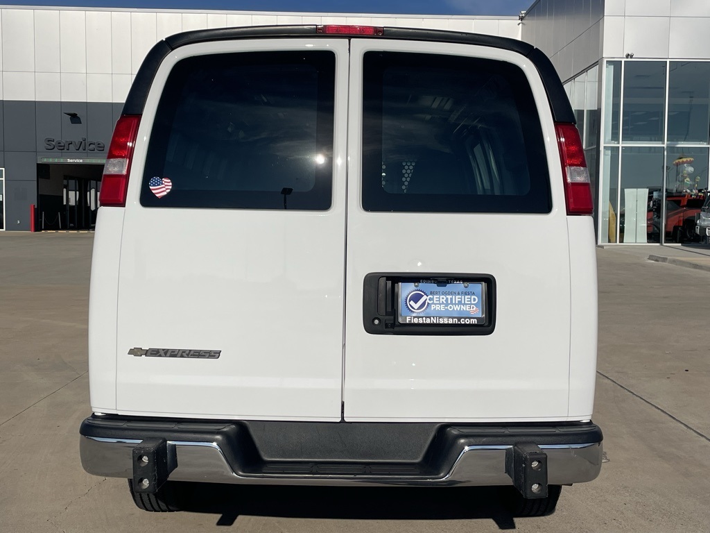 2024 Chevrolet Express 2500 Work Van photo 3