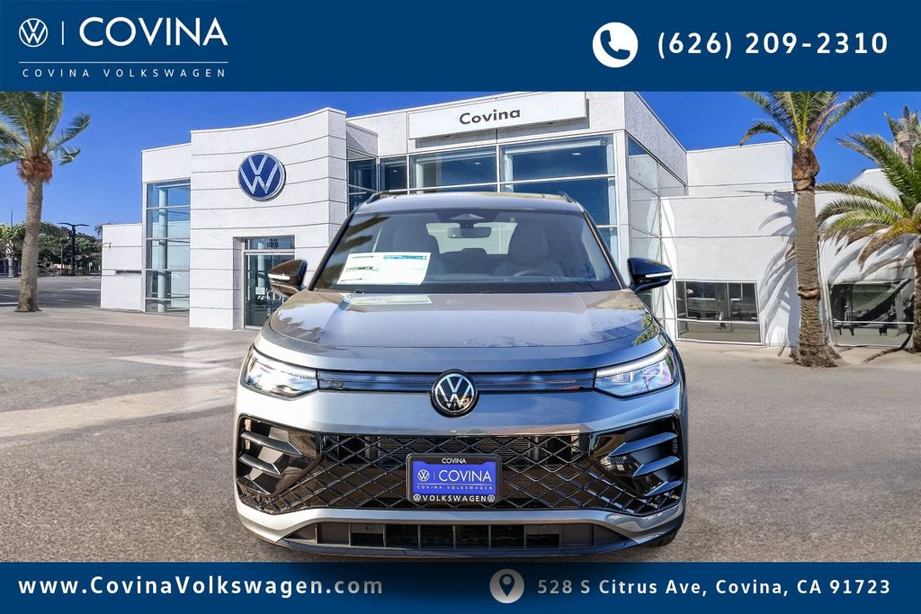 2026 Volkswagen Tiguan SE R-Line Black photo 2