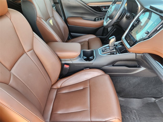 2021 Subaru Outback Touring photo 12