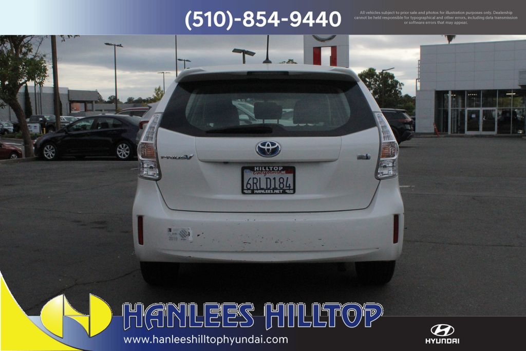 2012 Toyota Prius V Three photo 8