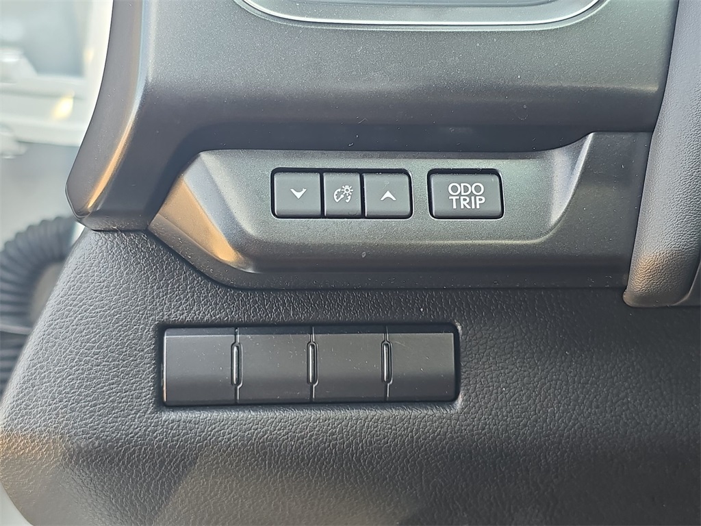 2022 Lexus UX 250h photo 21