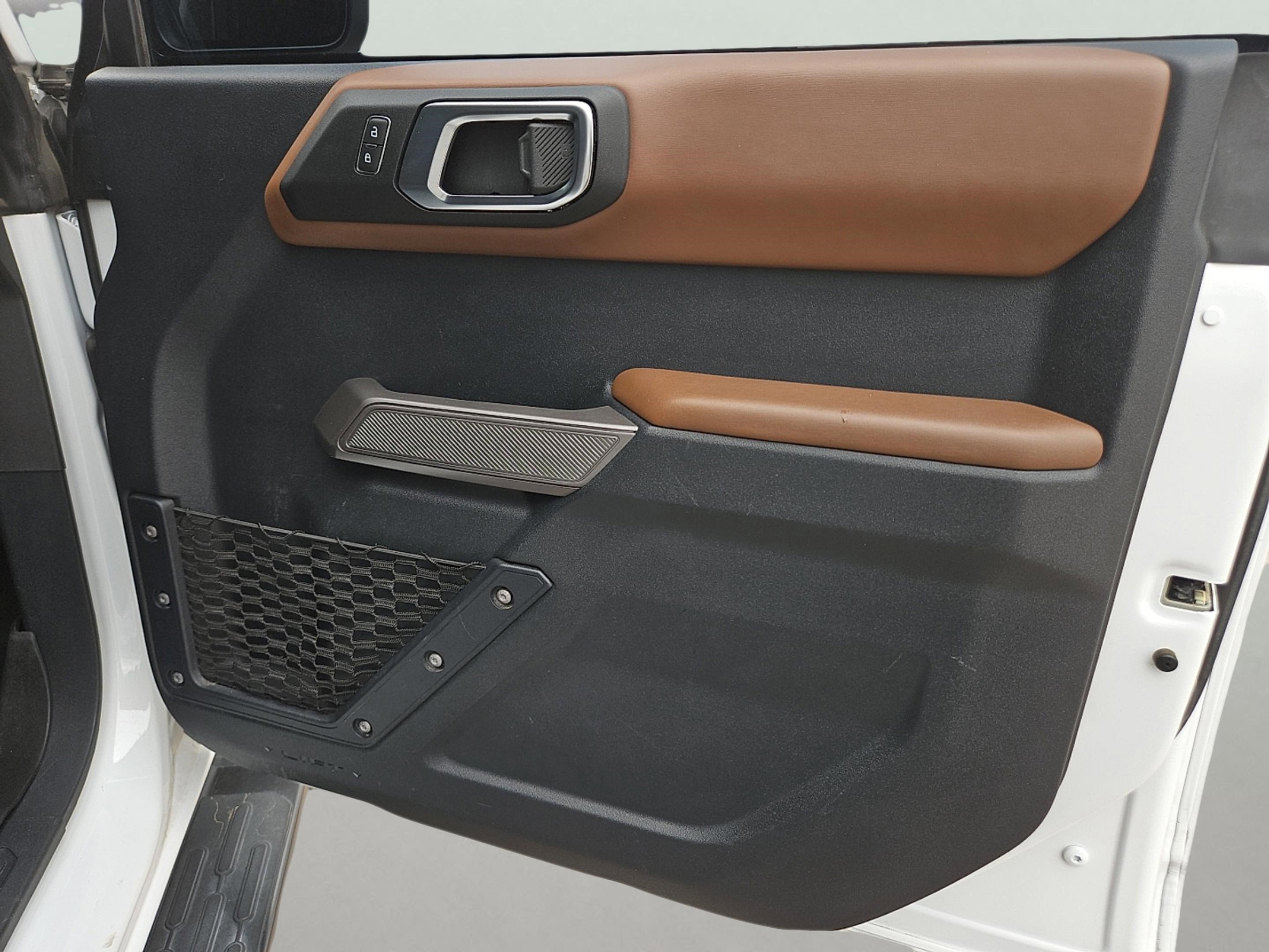 2022 Ford Bronco Outer Banks photo 19