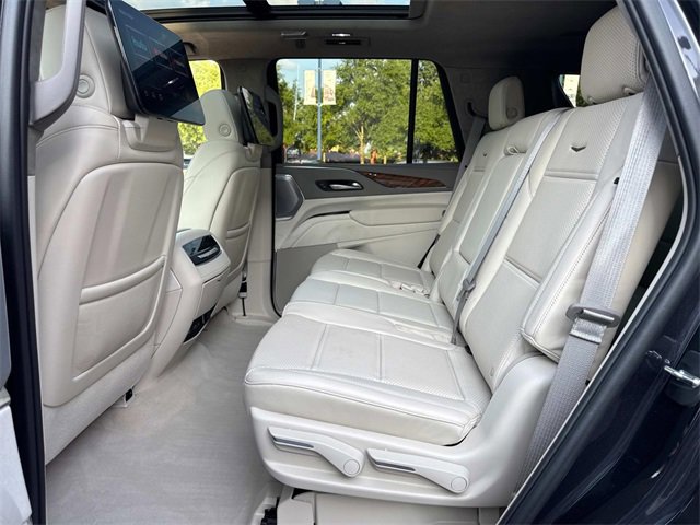 2024 Cadillac Escalade Premium Luxury Platinum photo 11