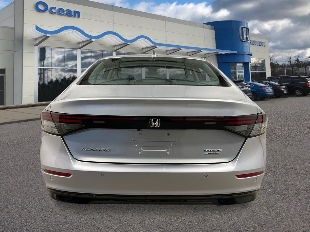 2025 Honda Accord Hybrid Touring photo 4