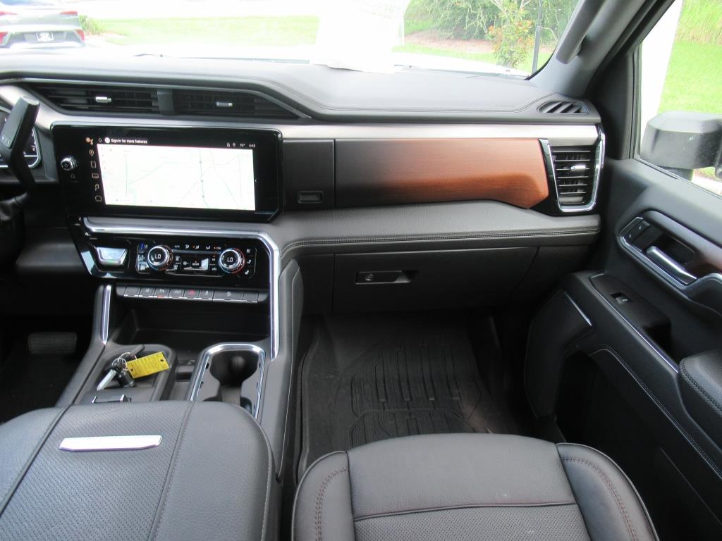 2024 Gmc Sierra HD Denali photo 12