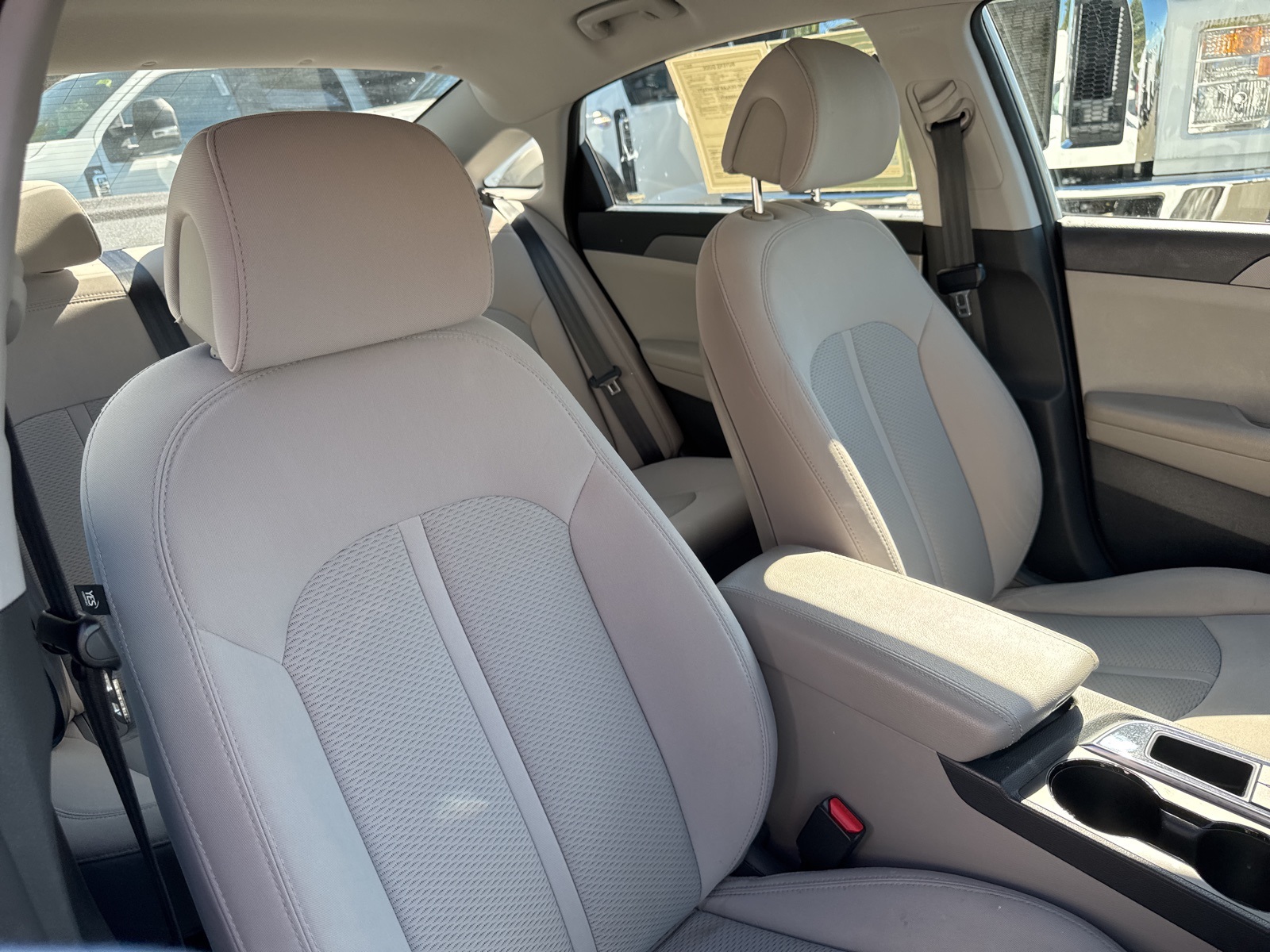 2015 Hyundai Sonata SE photo 30
