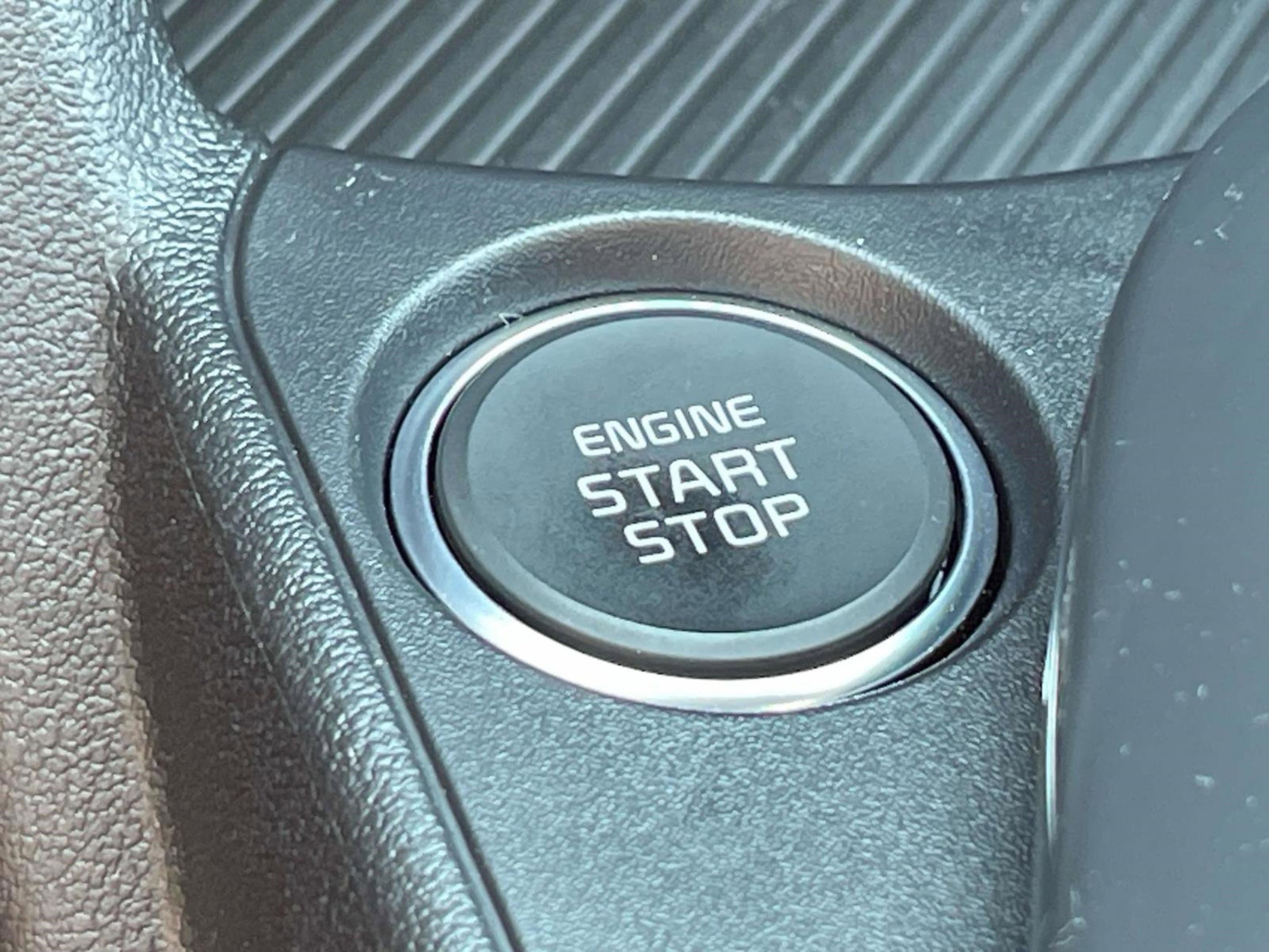 2025 Kia K4 GT-Line photo 28