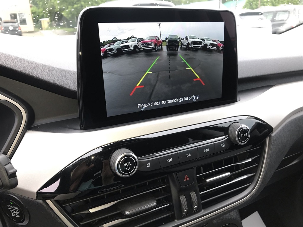 2022 Ford Escape SE photo 17