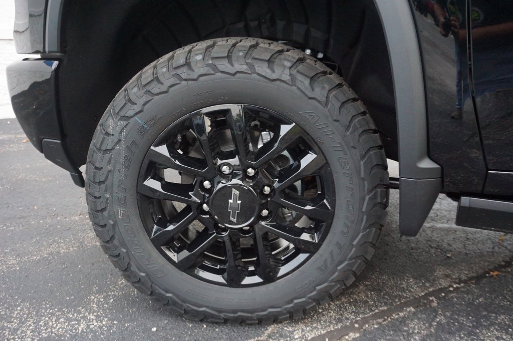 2026 Chevrolet Silverado 2500HD LTZ photo 34
