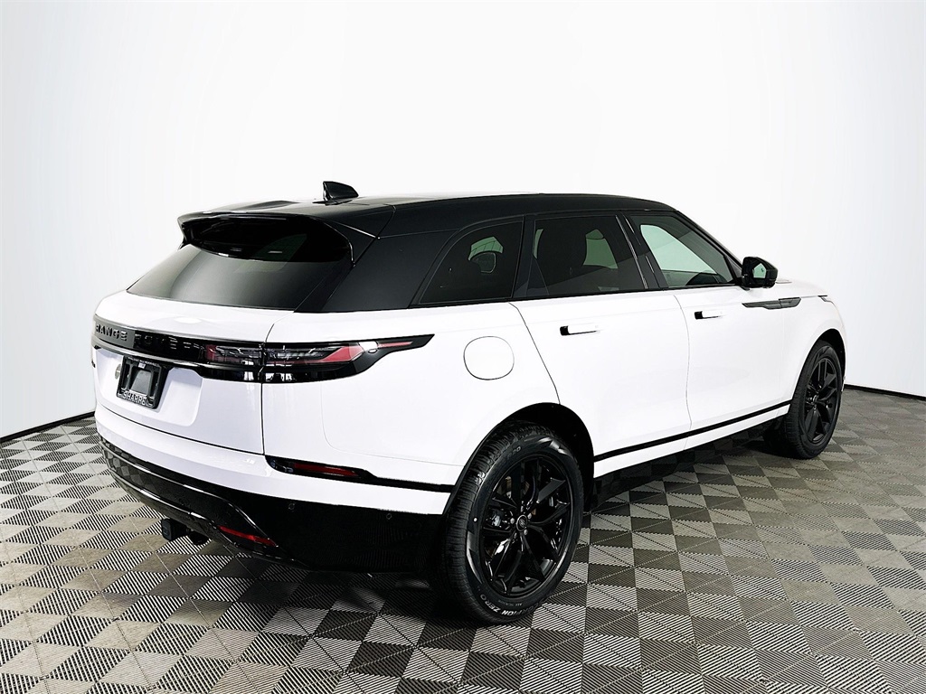 2026 Land Rover Range Rover Velar SE photo 4