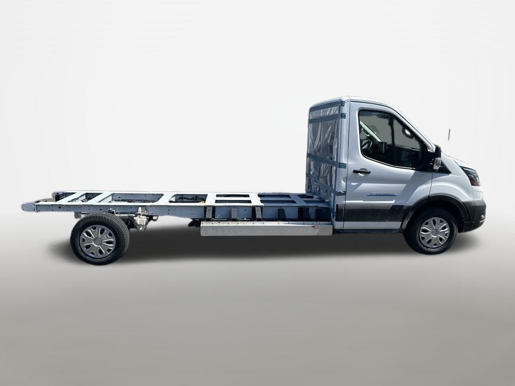 2024 Ford Transit photo 4
