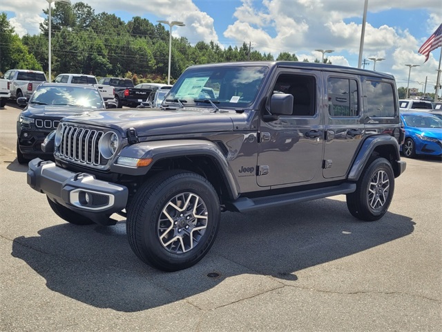 2025 Jeep Wrangler Sahara photo 3
