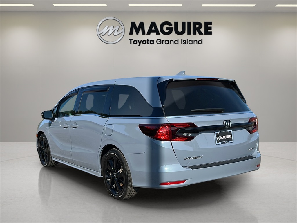 2024 Honda Odyssey Sport photo 4