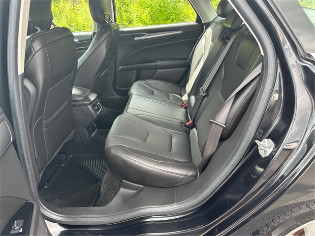 2014 Ford Fusion Titanium photo 10