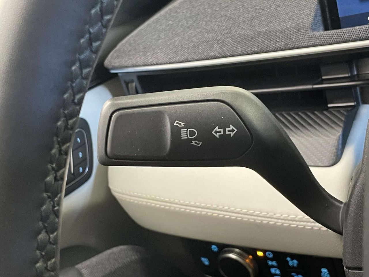 2021 Ford Mustang Mach-E Premium photo 18