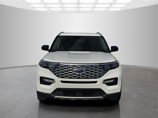 2020 Ford Explorer Platinum photo 2