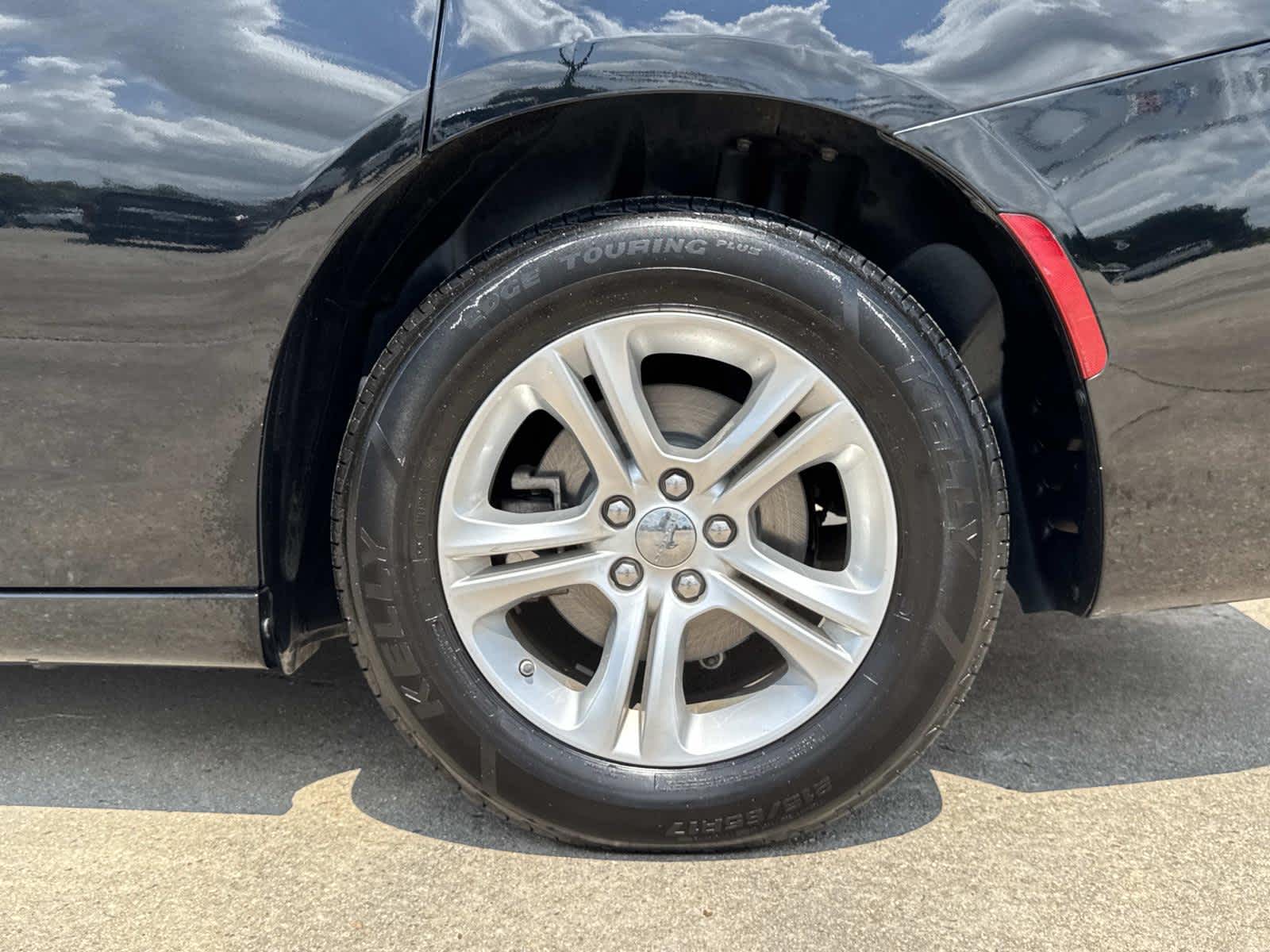 2023 Dodge Charger SXT photo 7