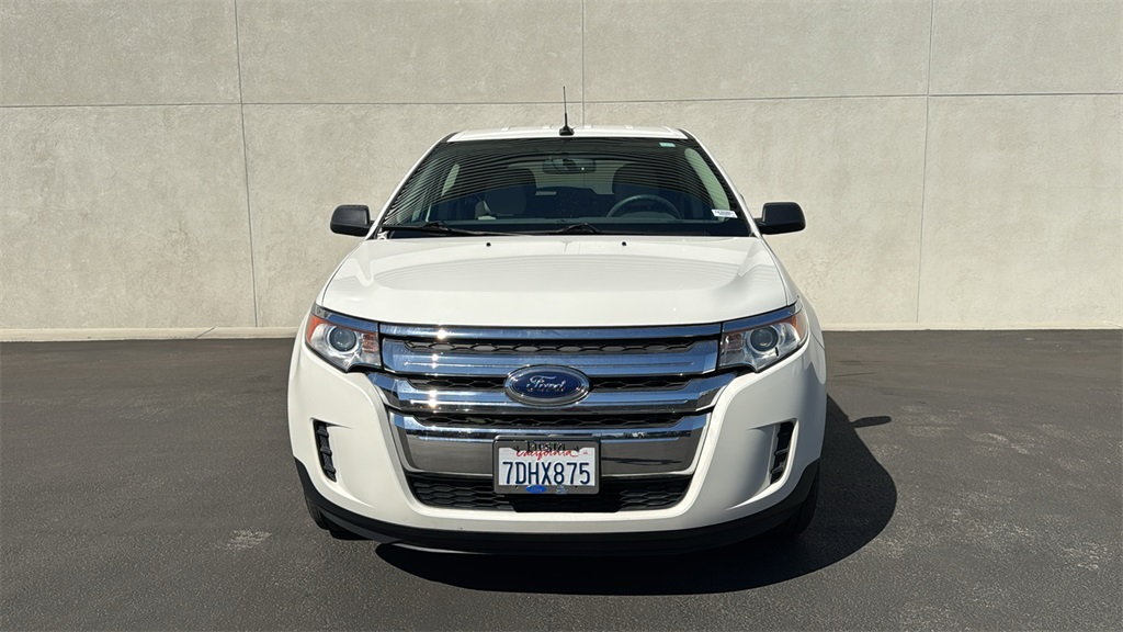 2013 Ford Edge SE photo 2
