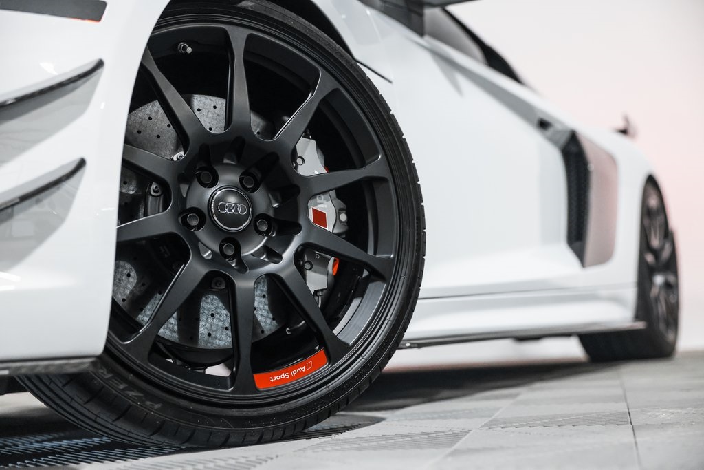 2018 Audi R8 5.2 Plus photo 11