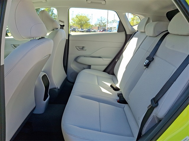 2026 Hyundai Kona SE photo 8