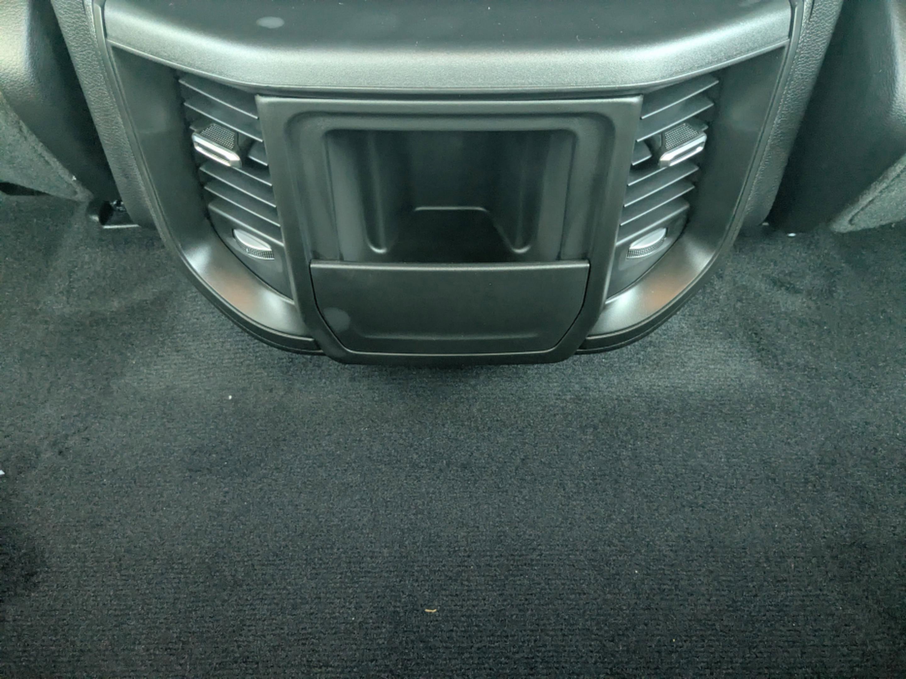 2026 Ram 1500 Tradesman photo 3