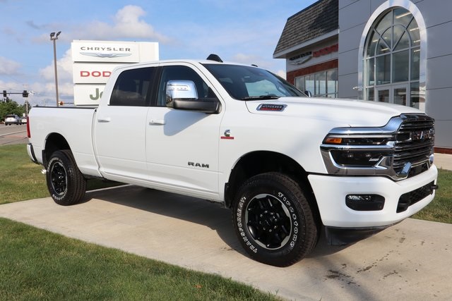 2025 Ram 2500 Laramie photo 3