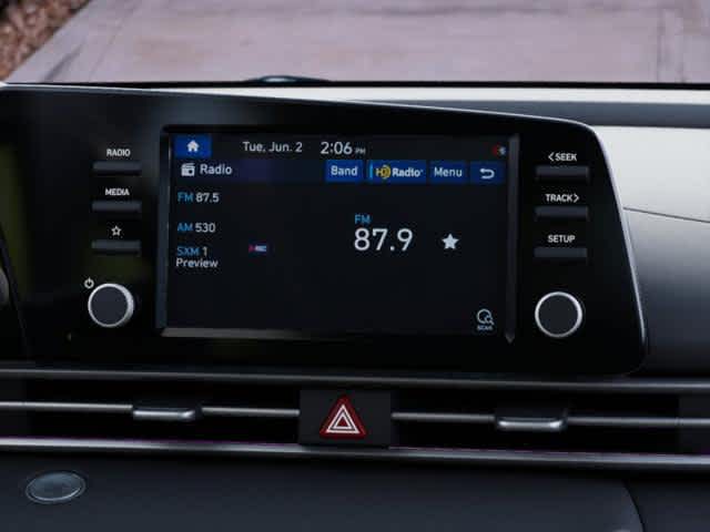 2025 Hyundai Elantra SEL Sport photo 13