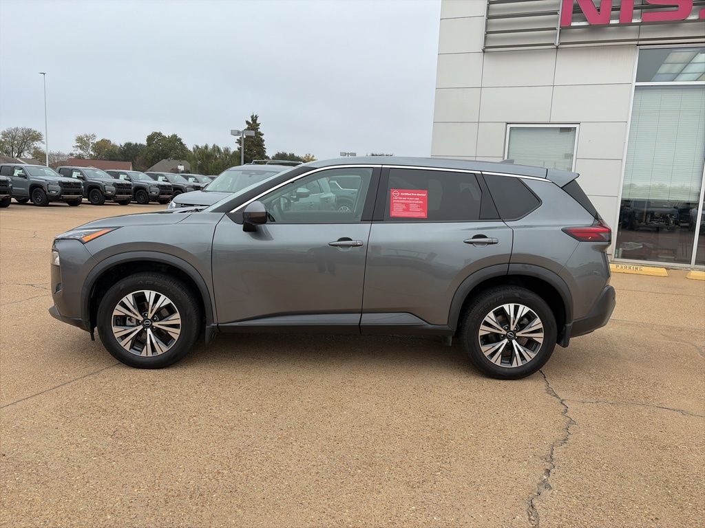 2023 Nissan Rogue SV photo 2