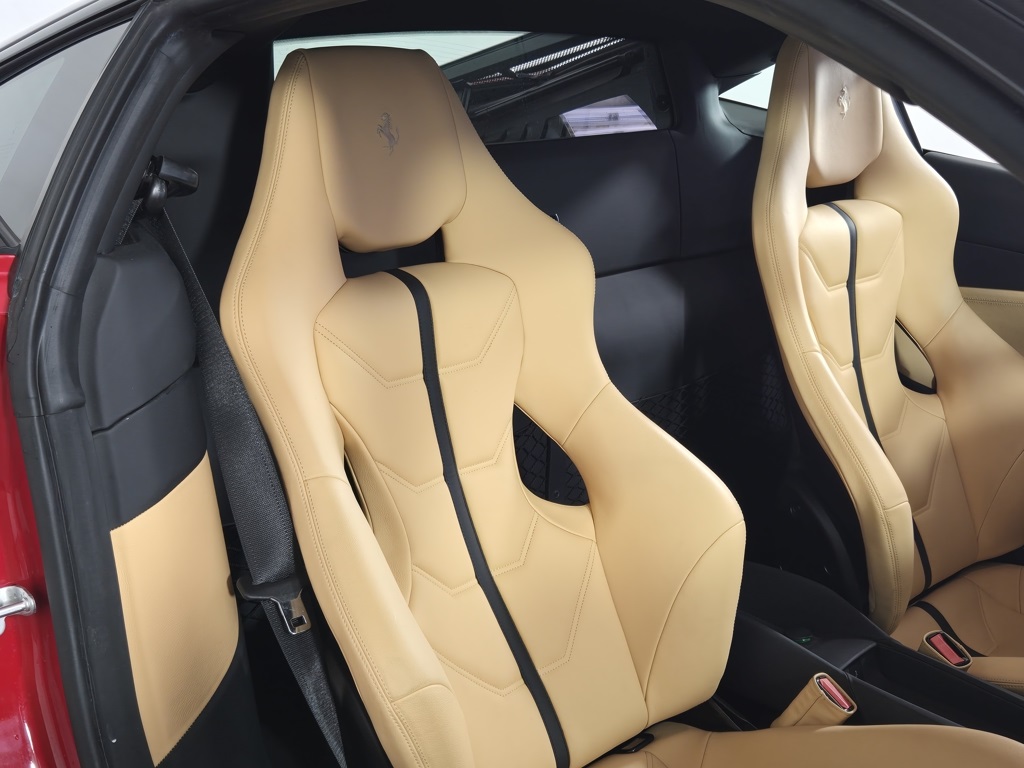 2017 Ferrari 488 GTB photo 19