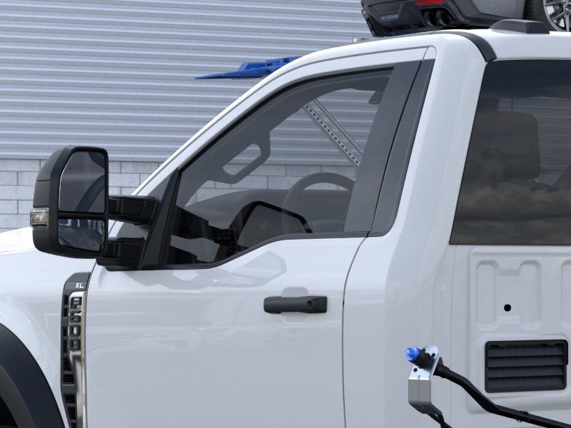 2026 Ford F-600 photo 18