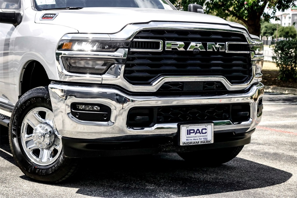 2026 Ram 2500 Tradesman photo 3