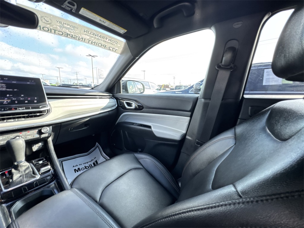 2024 Jeep Compass Limited photo 10