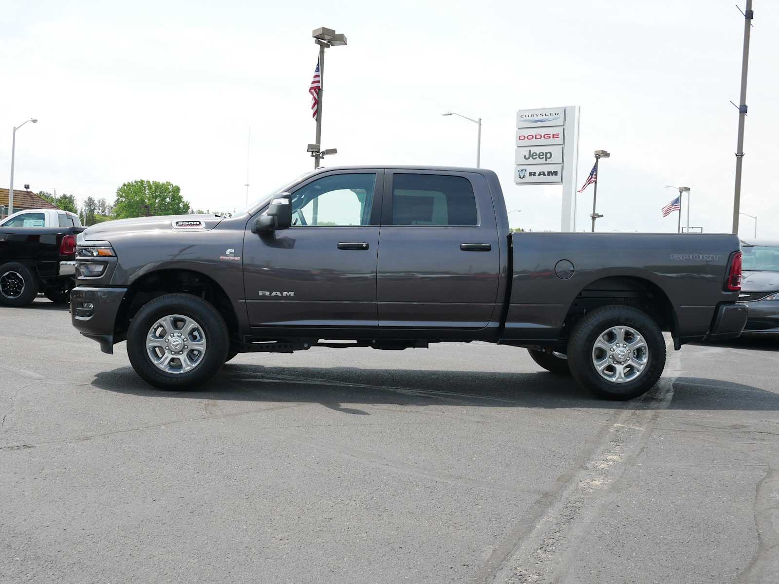 2025 Ram 3500 Big Horn photo 4