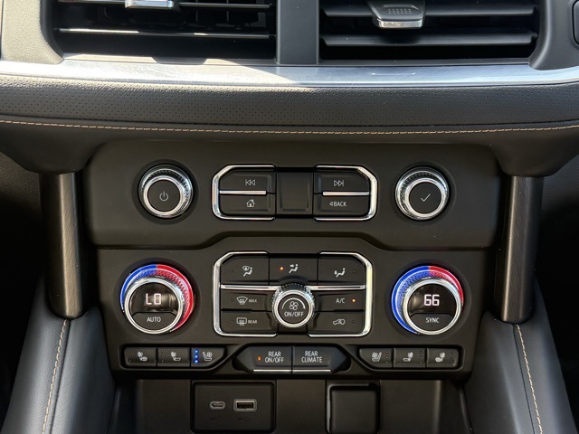 2021 Gmc Yukon AT4 photo 30