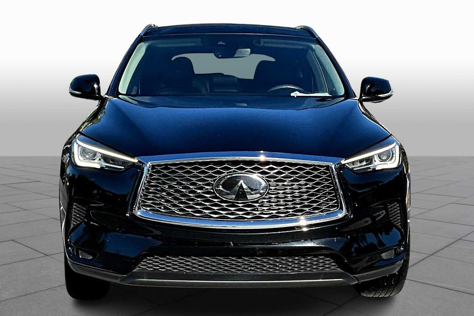 2023 Infiniti QX50 Luxe photo 2