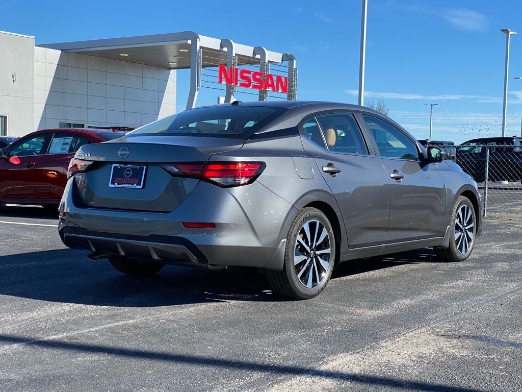 2025 Nissan Sentra SV photo 4