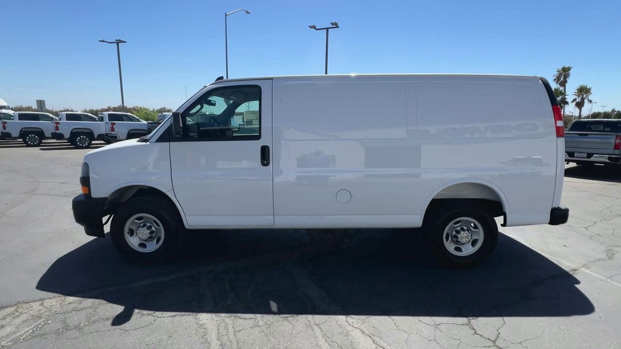 2025 Chevrolet Express Cargo 2500 photo 56