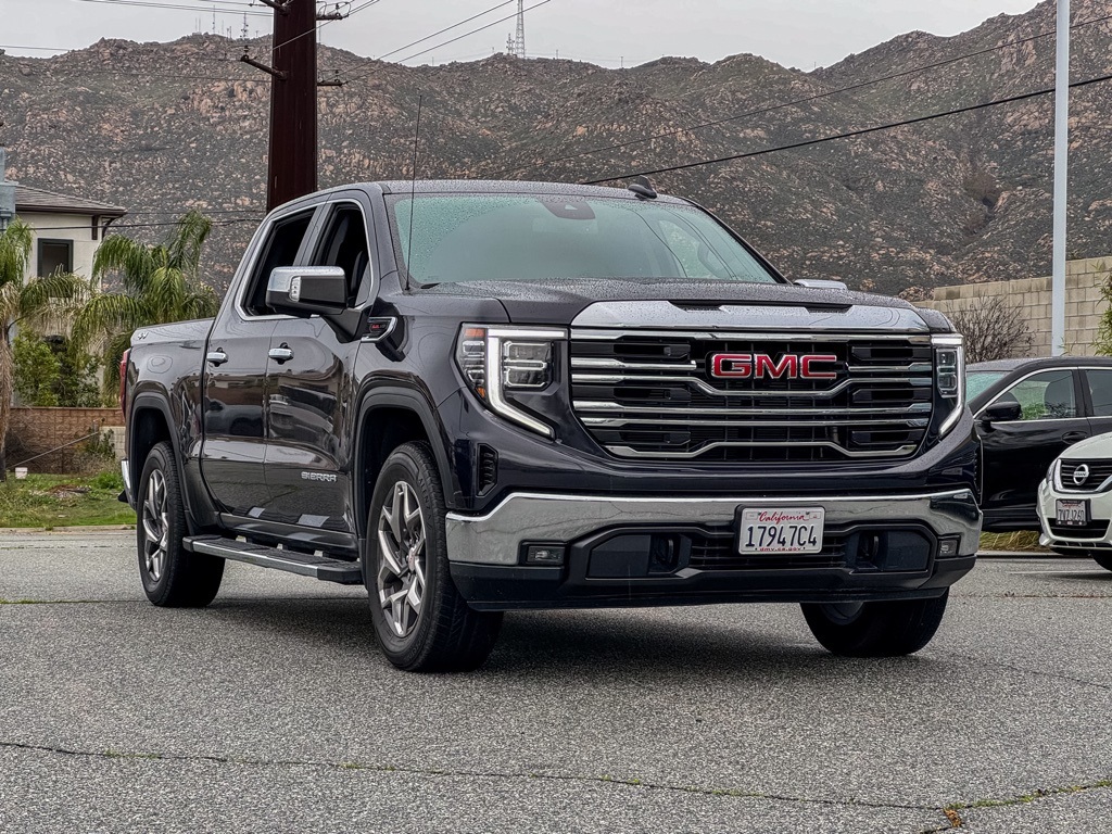 2023 GMC Sierra 1500 SLT's photo