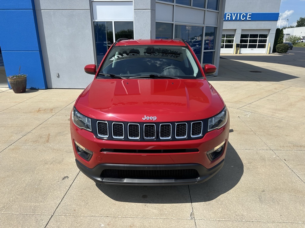 2019 Jeep Compass Latitude photo 3