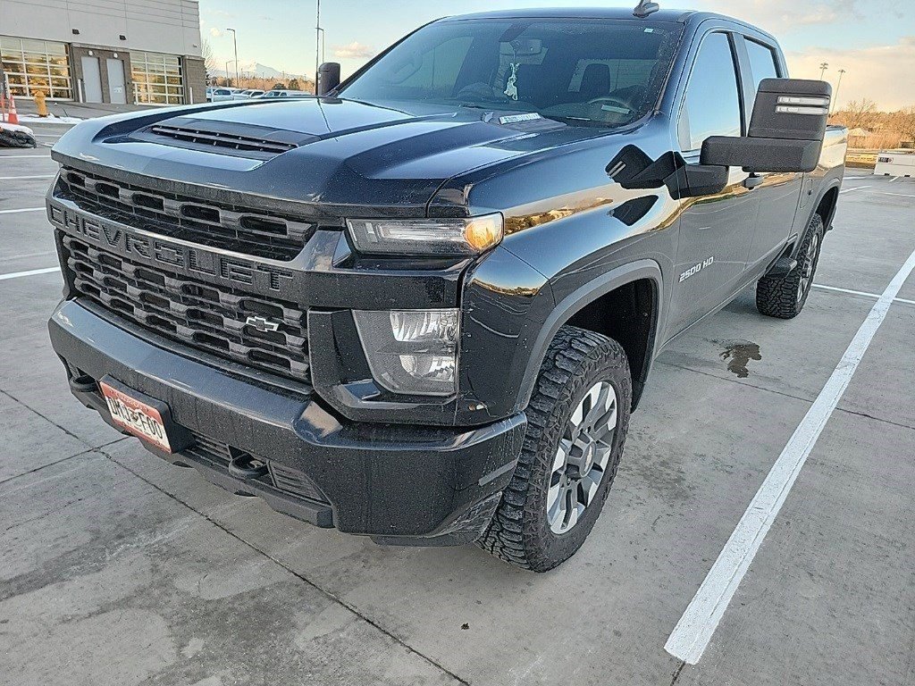 2022 Chevrolet Silverado HD Custom's photo